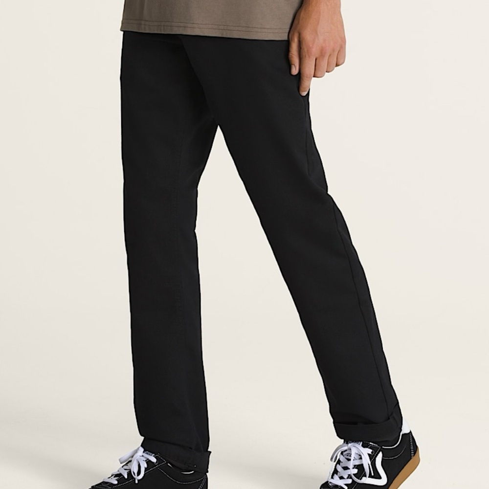 Vans Men's Slim authentic chinos with tags